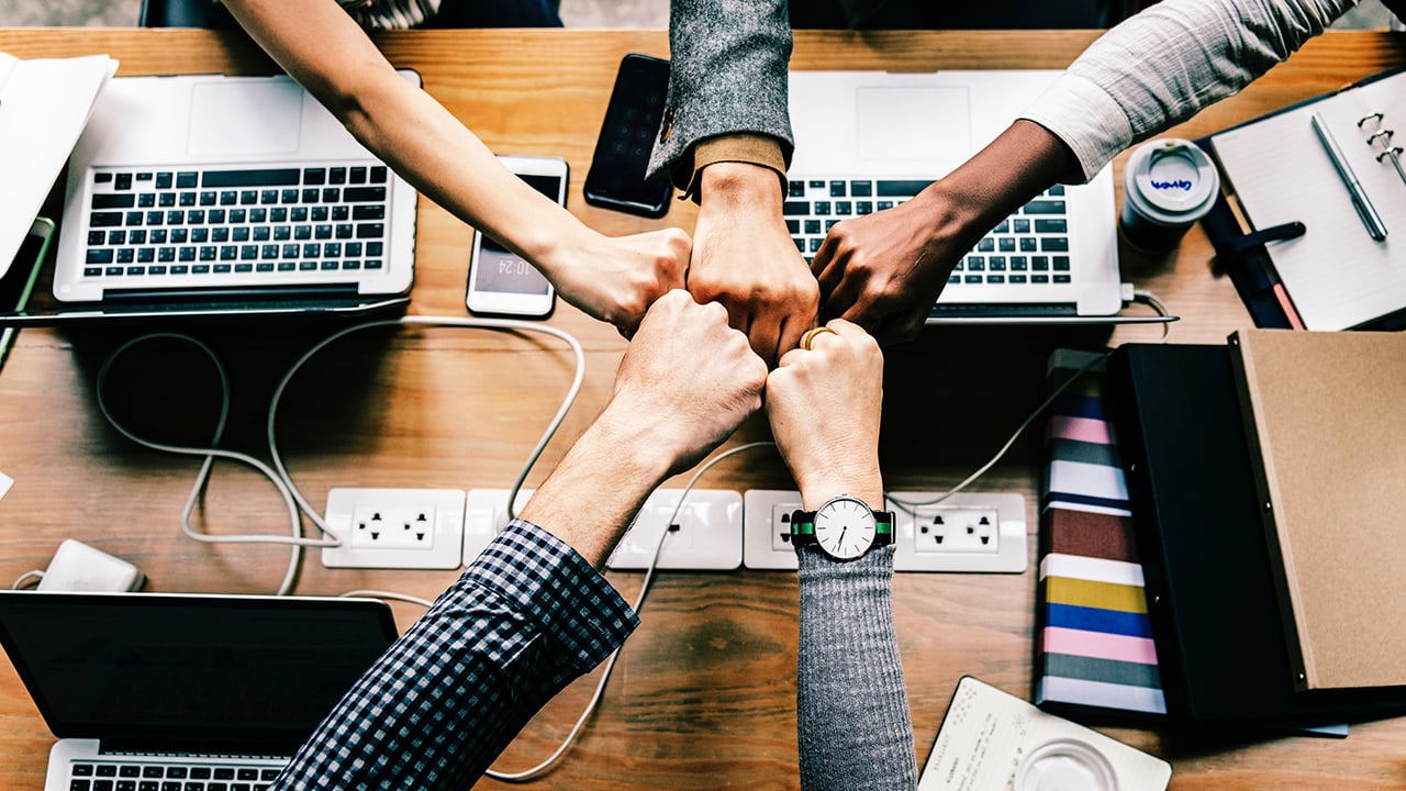 Líderes sin humanidad: Qué es la incivilidad y cómo destruye a los equipos de trabajo